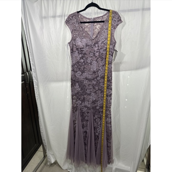 NWT $269 Alex Eveings [ 8 ] Sequin Embroidered Trumpet Gown in‎ Purple - Picture 2 of 14